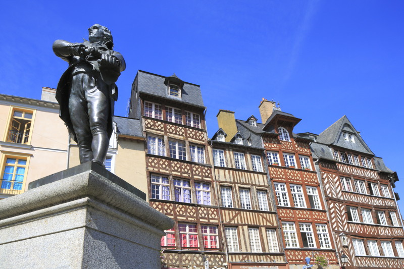 ludovic-maisant-destination-rennes-place-du-champ-jacquet-jpg-800px-3169