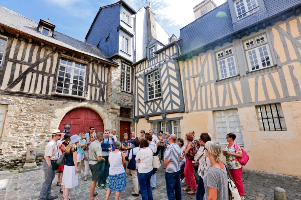 visite-des-cours-interieures-rue-de-la-psalette-julien-mignot-1483-1600px-32967